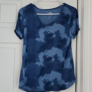 Hollister tee